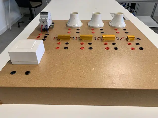 Opleiding basis elektriciteit